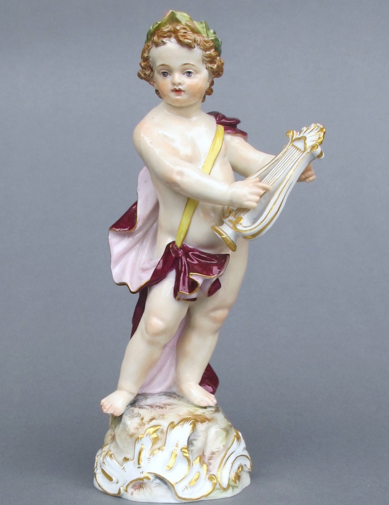 Meissen Model: 2562