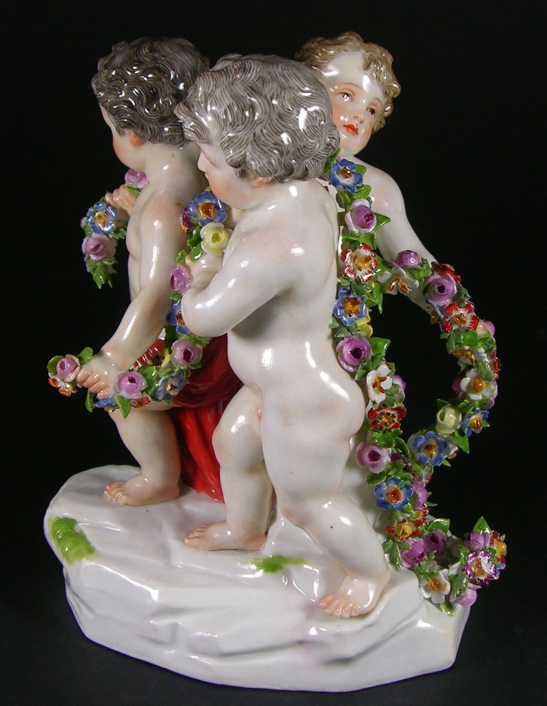 Meissen Model: A 84x back